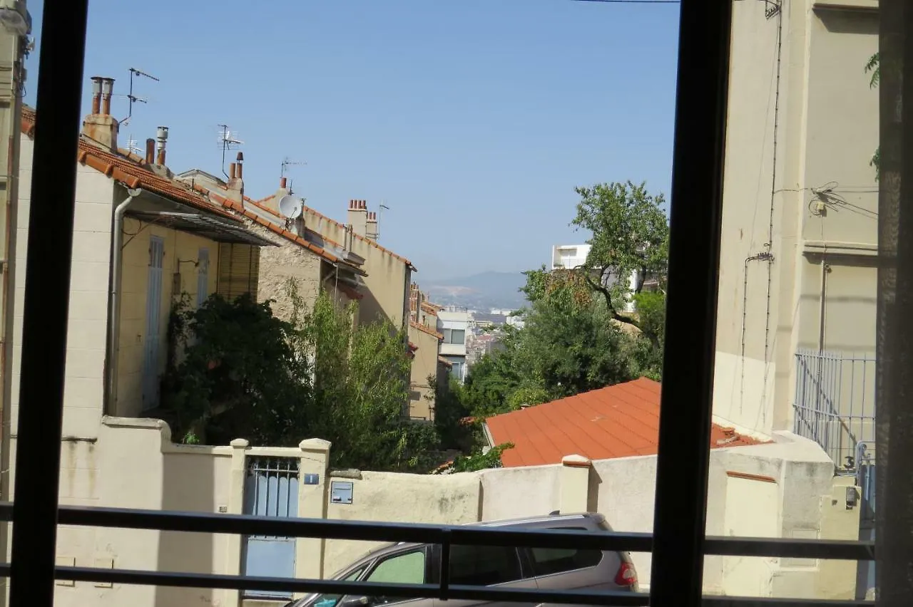 Studio Calme Et Tres Lumineux, Au Pied De Notre Dame De La Garde Marseille 0*,