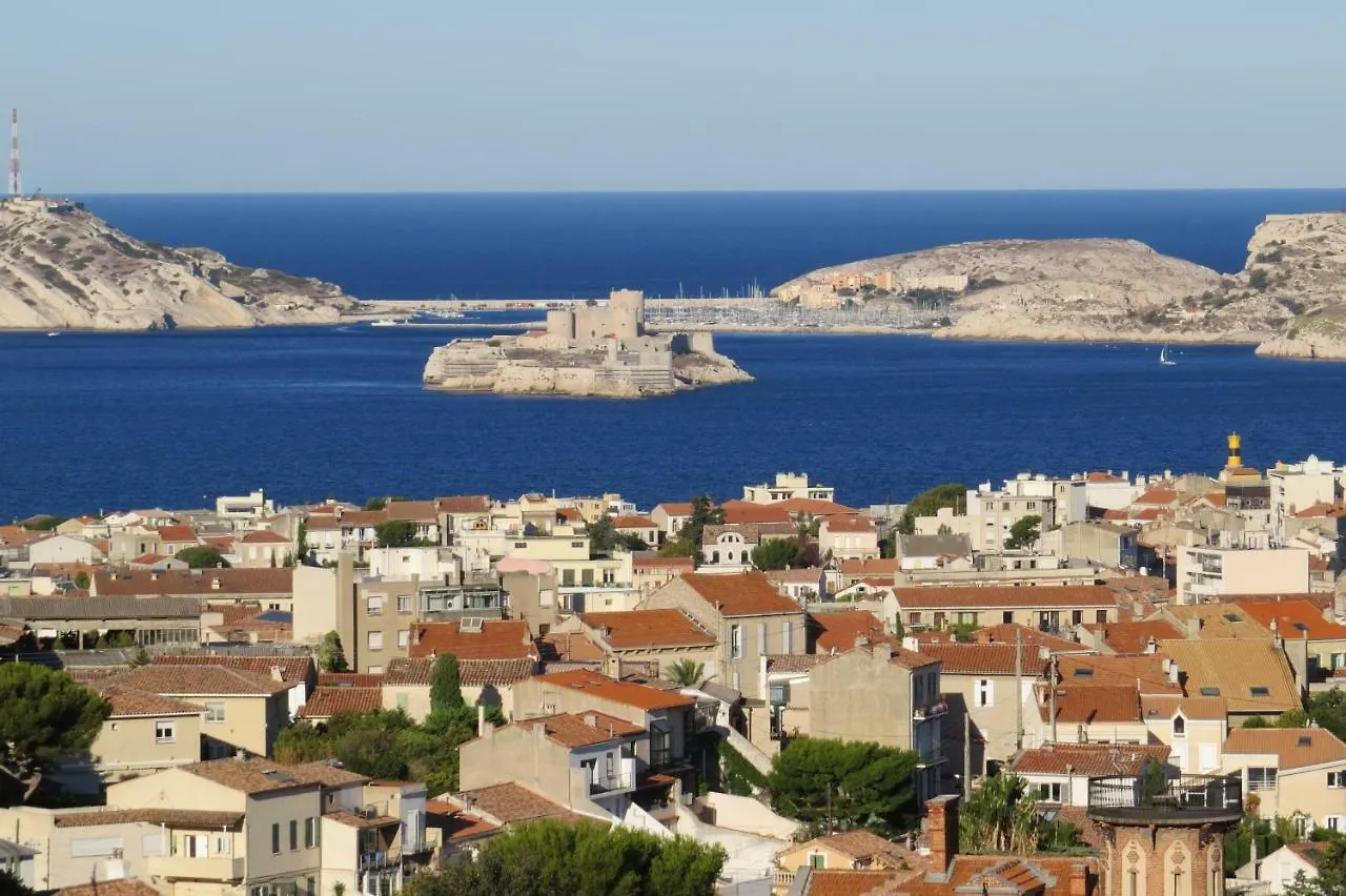 Studio Calme Et Tres Lumineux, Au Pied De Notre Dame De La Garde Marseille