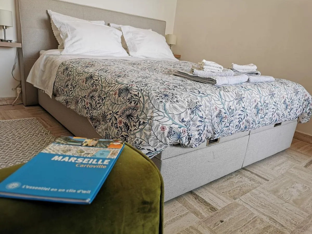 Apartment Studio Calme Et Tres Lumineux, Au Pied De Notre Dame De La Garde Marseille France