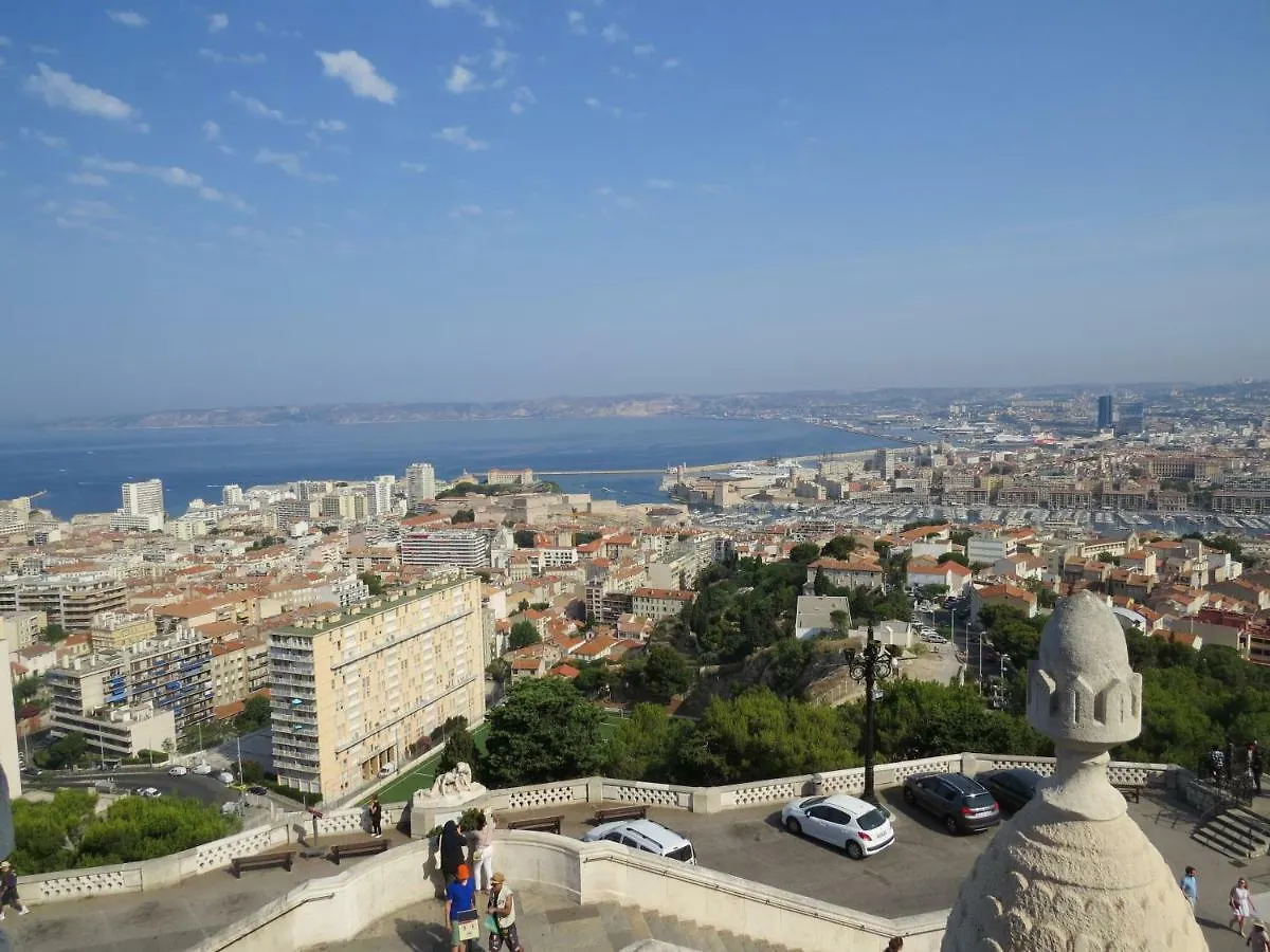 Studio Calme Et Tres Lumineux, Au Pied De Notre Dame De La Garde Marseille 0*,