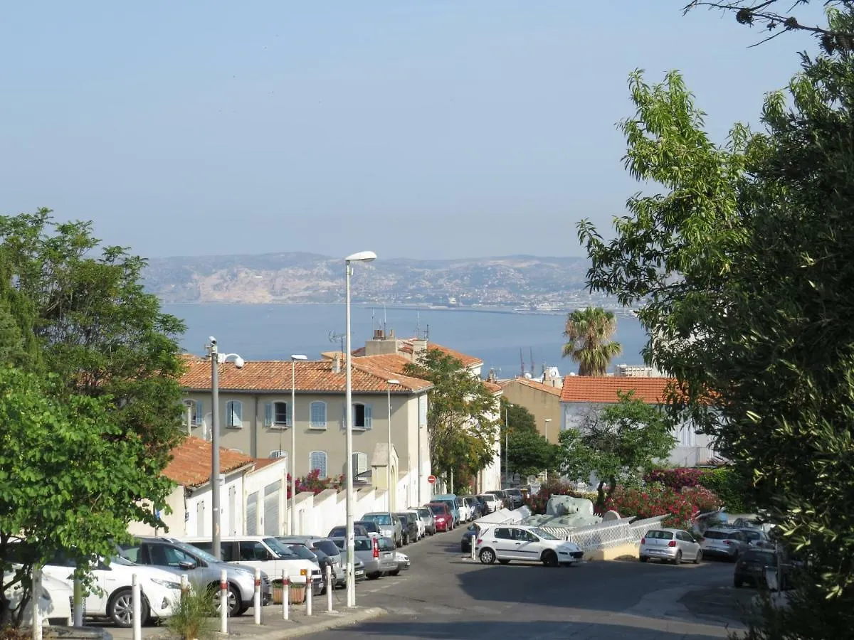 Apartment Studio Calme Et Tres Lumineux, Au Pied De Notre Dame De La Garde Marseille France